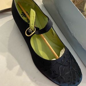 Scott Rankins saddle shoes, size 9